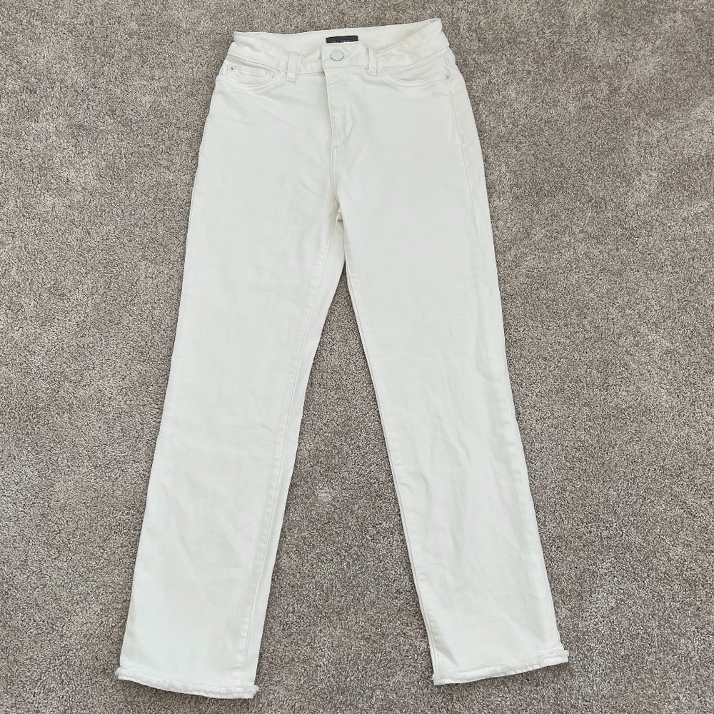 DL 1961 White Denim Straight Cut w Ankle Fray